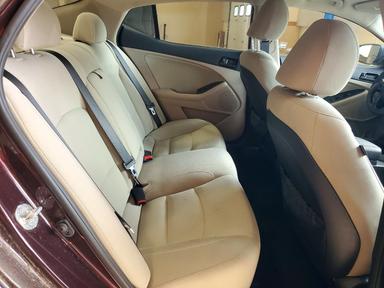 Vista de 2013 KIA OPTIMA LX, ángulo 10
