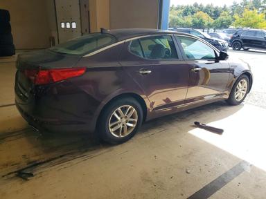 Vista de 2013 KIA OPTIMA LX, ángulo 3