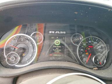 منظر 2024 RAM 3500، زاوية 9