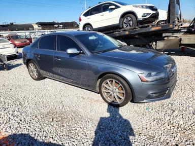 Vue de 2014 AUDI A4 PREMIUM, angle 4