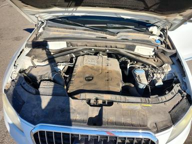 Vue de 2014 AUDI Q5 PREMIUM PLUS, angle 12