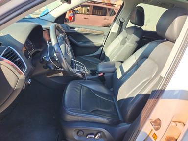 Vue de 2014 AUDI Q5 PREMIUM PLUS, angle 7