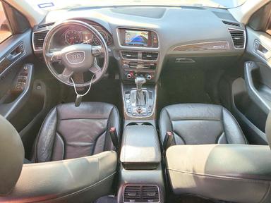 Vue de 2014 AUDI Q5 PREMIUM PLUS, angle 8