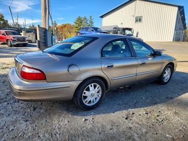 Vue de 2005 MERCURY SABLE LS PREMIUM, angle 3