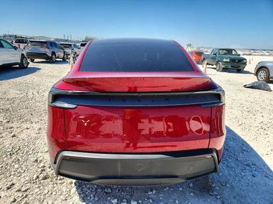 Вид 2026 TESLA MODEL Y, угол 6