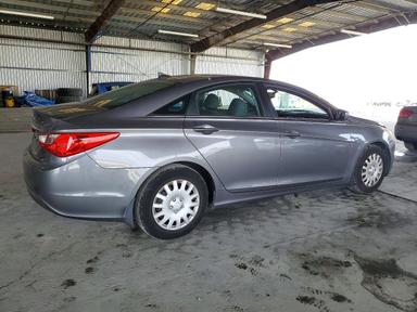 Vue de 2012 HYUNDAI SONATA GLS, angle 3