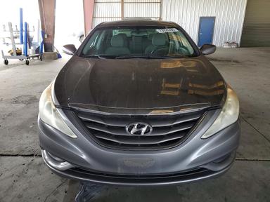 Vue de 2012 HYUNDAI SONATA GLS, angle 5
