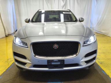 منظر 2017 JAGUAR F-PACE PRESTIGE، زاوية 5
