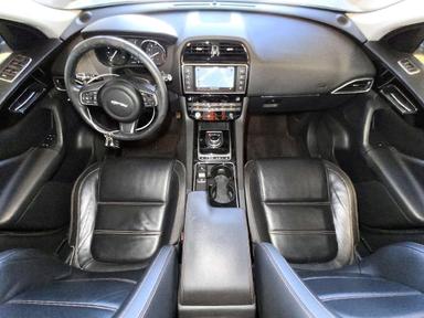 منظر 2017 JAGUAR F-PACE PRESTIGE، زاوية 8