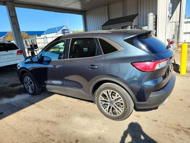 Vedere 2022 FORD ESCAPE SEL, unghi 2