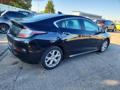 Vedere 2016 CHEVROLET VOLT LTZ, unghi 3