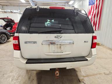 منظر 2009 FORD EXPEDITION XLT، زاوية 6