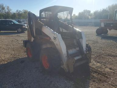 Vue de 2007 BOBCAT S250 SKID STEER LOADER, angle 1