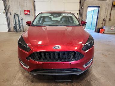 Vue de 2015 FORD FOCUS TITANIUM, angle 5