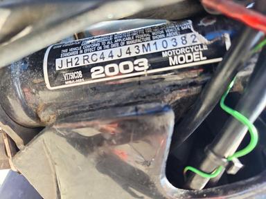Vista de 2003 HONDA VT750 CDB, ángulo 9