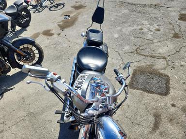 Vista de 2003 HONDA VT750 CDB, ángulo 5