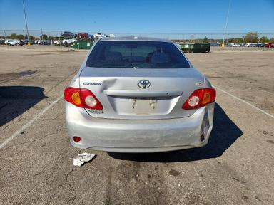 Vista de 2010 TOYOTA COROLLA LE, ángulo 6