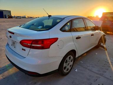 منظر 2018 FORD FOCUS S، زاوية 3