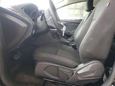 منظر 2018 FORD FOCUS SE، زاوية 7