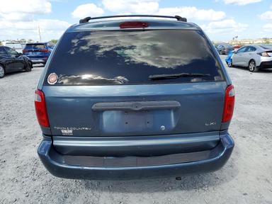 Vue de 2001 CHRYSLER TOWN &amp; COUNTRY LXI, angle 6