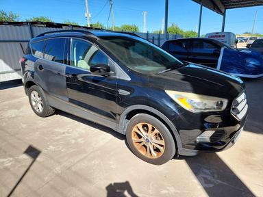 Vue de 2018 FORD ESCAPE SE, angle 4