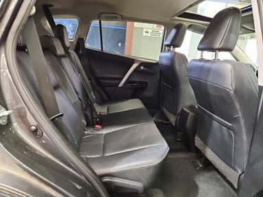 Vue de 2017 TOYOTA RAV4 LIMITED, angle 11