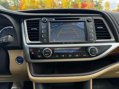 Vue de 2019 TOYOTA HIGHLANDER HYBRID LIMITED PLATINUM, angle 12