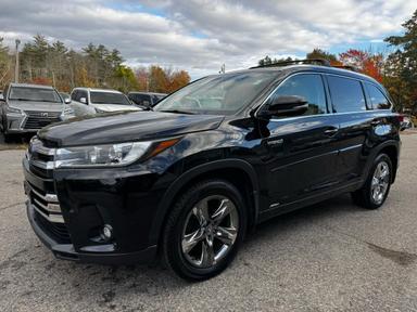 Vue de 2019 TOYOTA HIGHLANDER HYBRID LIMITED PLATINUM, angle 2