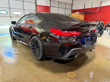 2020 BMW M850XI view, angle 3