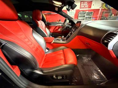 2020 BMW M850XI view, angle 5
