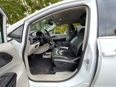 منظر 2020 CHRYSLER PACIFICA TOURING L، زاوية 12