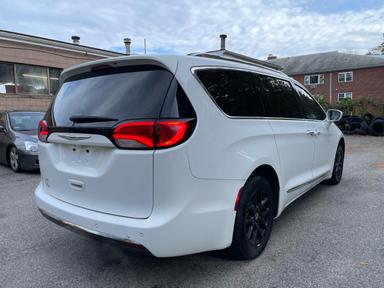 منظر 2020 CHRYSLER PACIFICA TOURING L، زاوية 4
