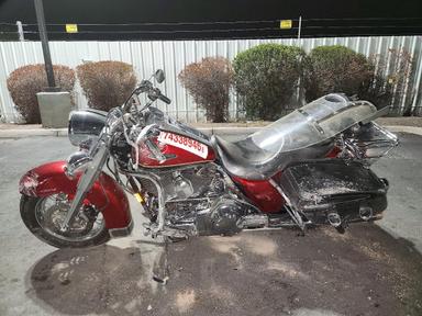 Vista de 2007 HARLEY-DAVIDSON FLHRCI, ángulo 3