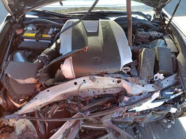 Вид 2019 LEXUS RC 300 BASE, угол 11