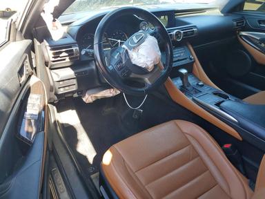 Вид 2019 LEXUS RC 300 BASE, угол 8