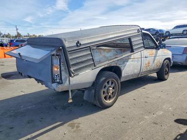 Vue de 1990 NISSAN D21 LONG BED, angle 3