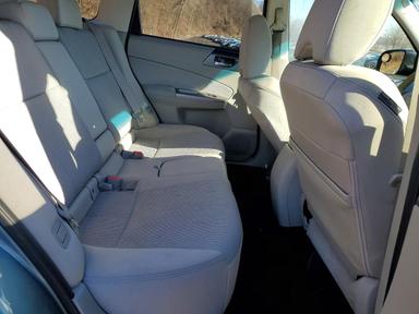 Vista de 2013 SUBARU FORESTER 2.5X PREMIUM, ángulo 11