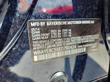 Вид 2014 BMW 750 LI, угол 12
