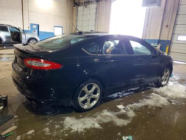 Vista de 2014 FORD FUSION SE, ángulo 3