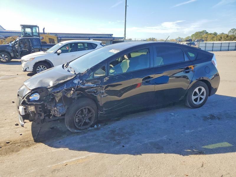 2014 TOYOTA PRIUS TWO  