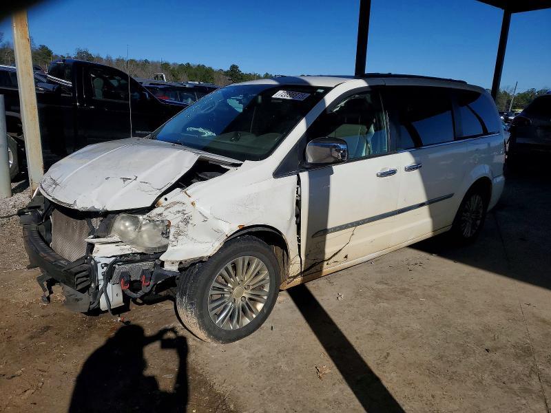 2013 CHRYSLER TOWN & COUNTRY TOURING L  