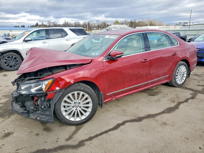 2016 VOLKSWAGEN PASSAT SE  
