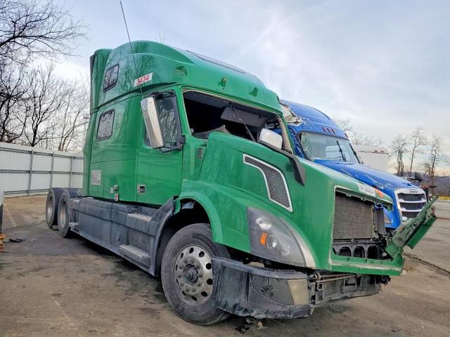 2018 VOLVO VNL SEMI TRUCK