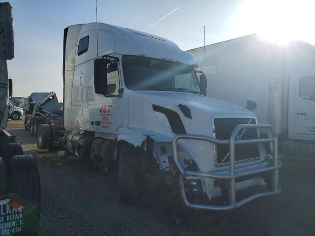 2012 VOLVO VNL SEMI TRUCK