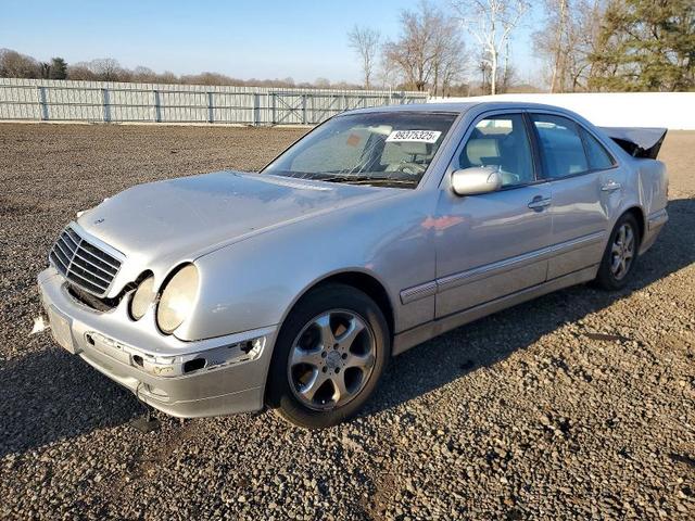 2002 MERCEDES-BENZ E 320  