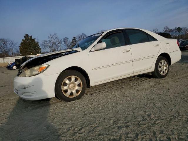 2002 TOYOTA CAMRY LE  