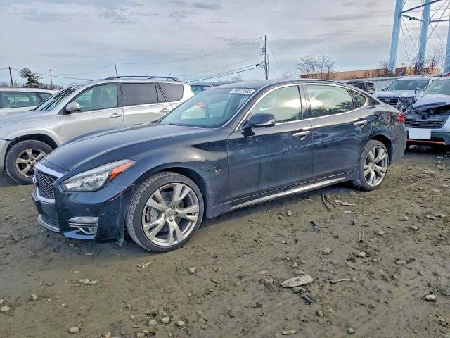 2018 INFINITI Q70L 37 LUXE  