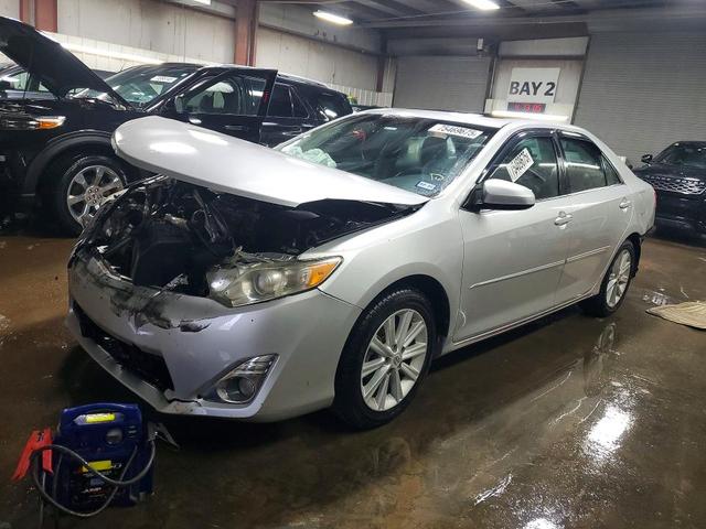 2012 TOYOTA CAMRY XLE  