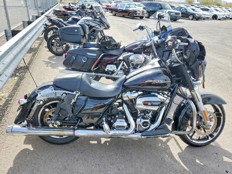 2017 HARLEY-DAVIDSON FLHX STREET GLIDE  