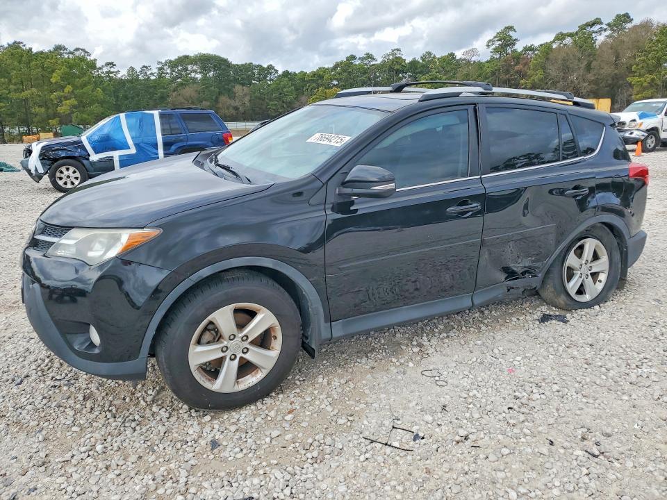 2013 TOYOTA RAV4 XLE  